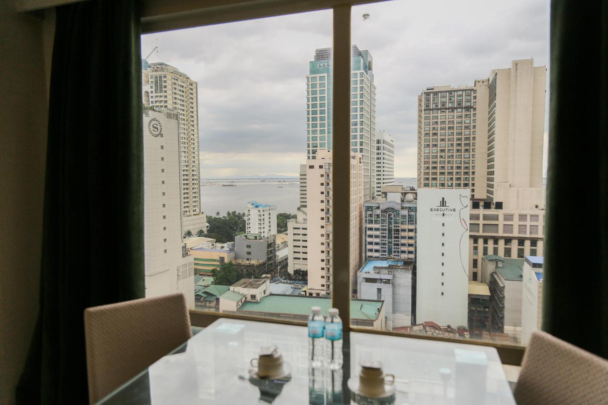 Pacific Bay Grand Suites Manila Exterior photo