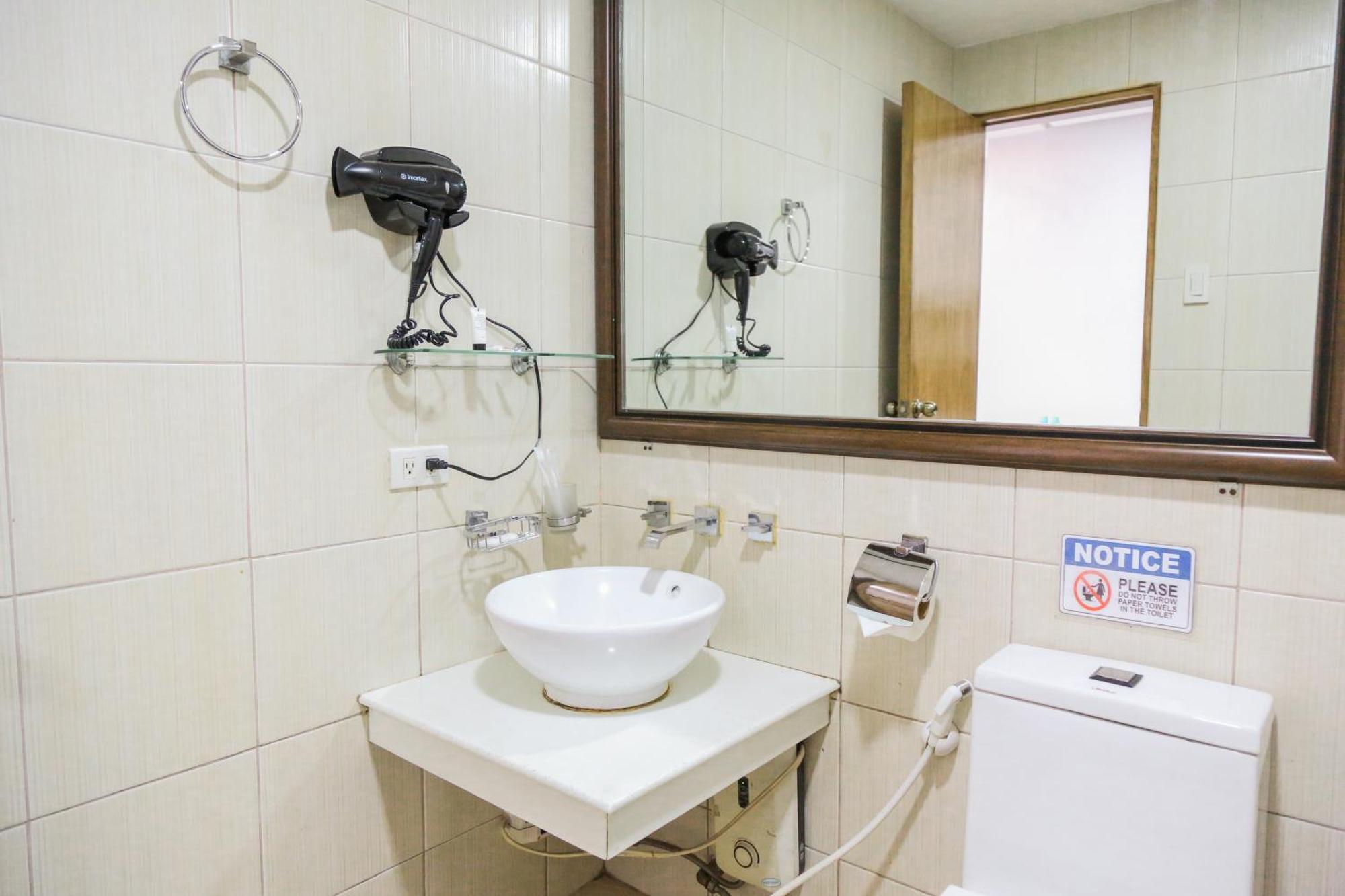 Pacific Bay Grand Suites Manila Exterior photo